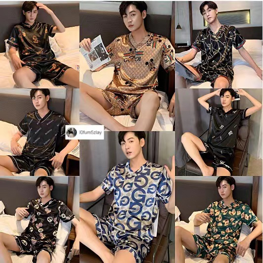 🧸🔥(ราคาต่ำสุด)สไตล์ญี่ปุ่นและเกาหลี，ชุดนอนผู้ชาย，คอวีหรูหรา，รูปแบบตัวอักษรการ์ตูน，ผ้าซาติน，กางเกง+เสื้อ，L-3XL