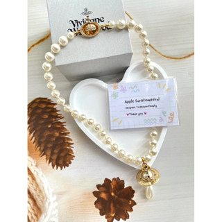 (พร้อมส่ง)✨ รุ่นใหม่!! สร้อยคอ Vivienne Westwood รุ่น orb gold-tone brass and faux-pearl choker necklace