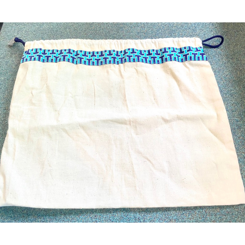 ถุงผ้าTORY BURCHแท้ขนาด 32*26 cm ถุงใส่กระเป๋า เข็มขัด เครื่องประดับ ของแท้จากshop Tory (ทอร์รี่)