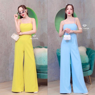 จั๊มยาวสายเดี่ยวสีฟ้าพาสเทล งานมีฟองน้ำดันทรงสวย ช่วงเอวเข้ารูป ทรงกางเกงขาบาน เนื้อผ้าหนามีซับในอัดกาวอย่างดี งานซิปด้า