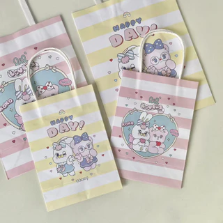พร้อมส่งในไทย ถุงกระดาษหูหิ้ว การ์ตูน กระต่าย HAPPY DAY มี2แบบ ถุงของขวัญ ใส่ของ บรรจุภัณฑ์ของขวัญ