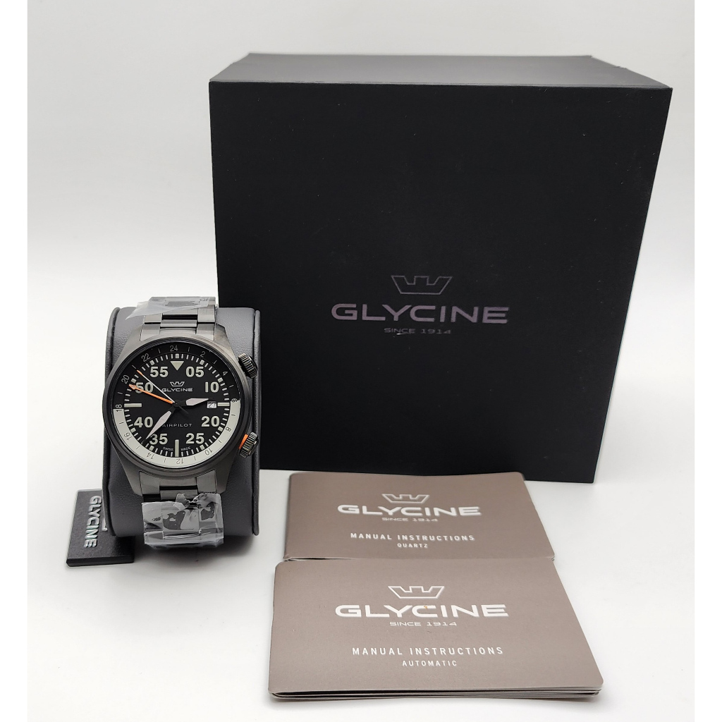 นาฬิกา GLYCINE MEN'S GL0434 AIRPILOT GMT QUARTZ 44 MM พร้อมกล่อง (ใหม่)