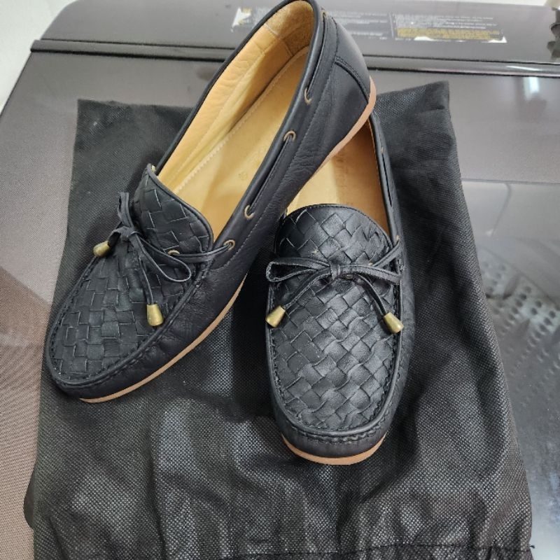 รองเท้าหนังแท้ สีดำ คลาสสิค ทรง bottega หน้าสาน Favorite shoes by picha ไซส์ 40