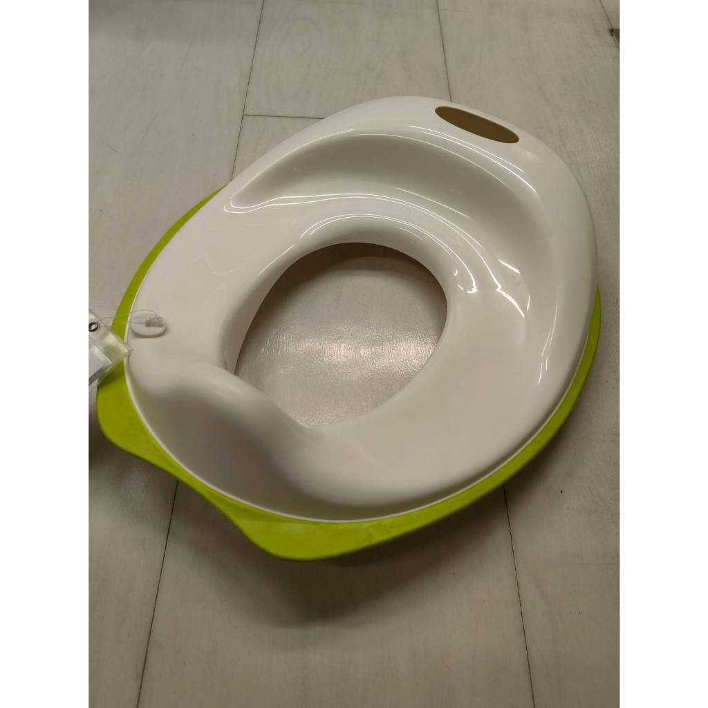 IKEA TOSSIG ฝารองนั่งชักโครก