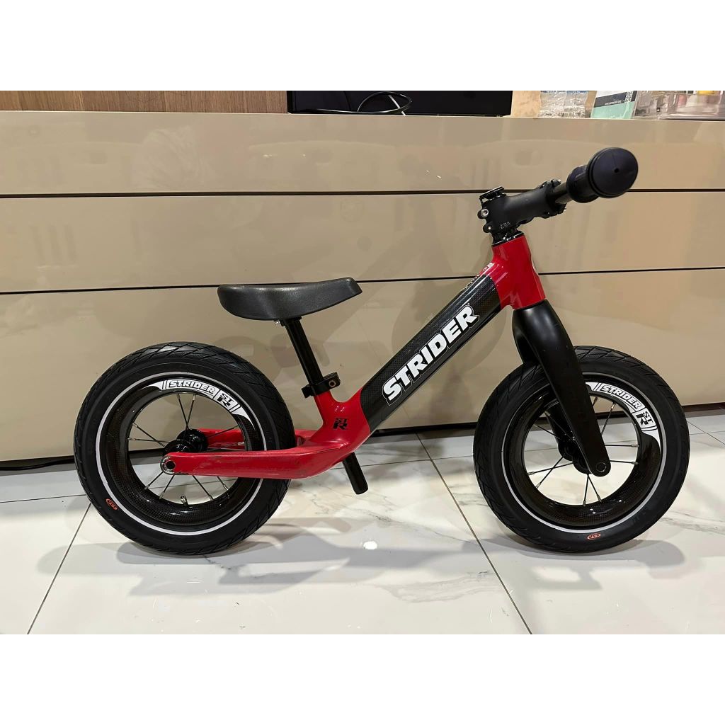 Strider STR สีแดง มือสอง จากญี่ปุ่น