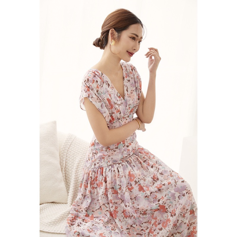 Stilistashop POPPY LOVE DRESS  เดรสยาวลายดอก ผ้า Japanese Chiffon สีใหม่ โทนสีม่วง Purple