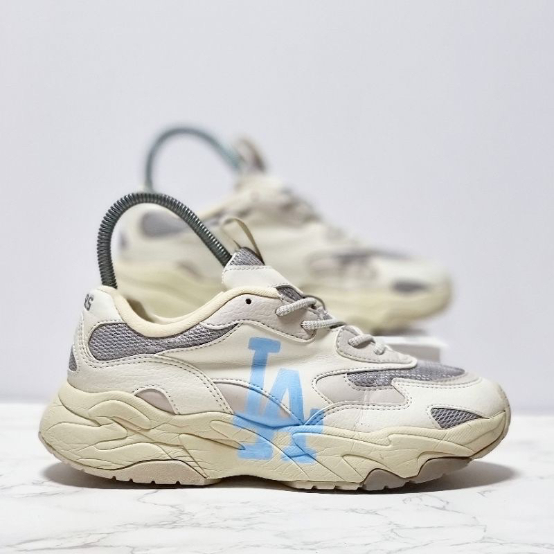 รอฃเท้า MLB Dodgers LA