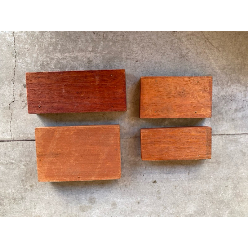แผงไม้ไฟฟ้า สำหรับติดปลั๊กและสวิสซ์แบบลอย ขนาด 2x5, 3x5, 4x6, 3x7