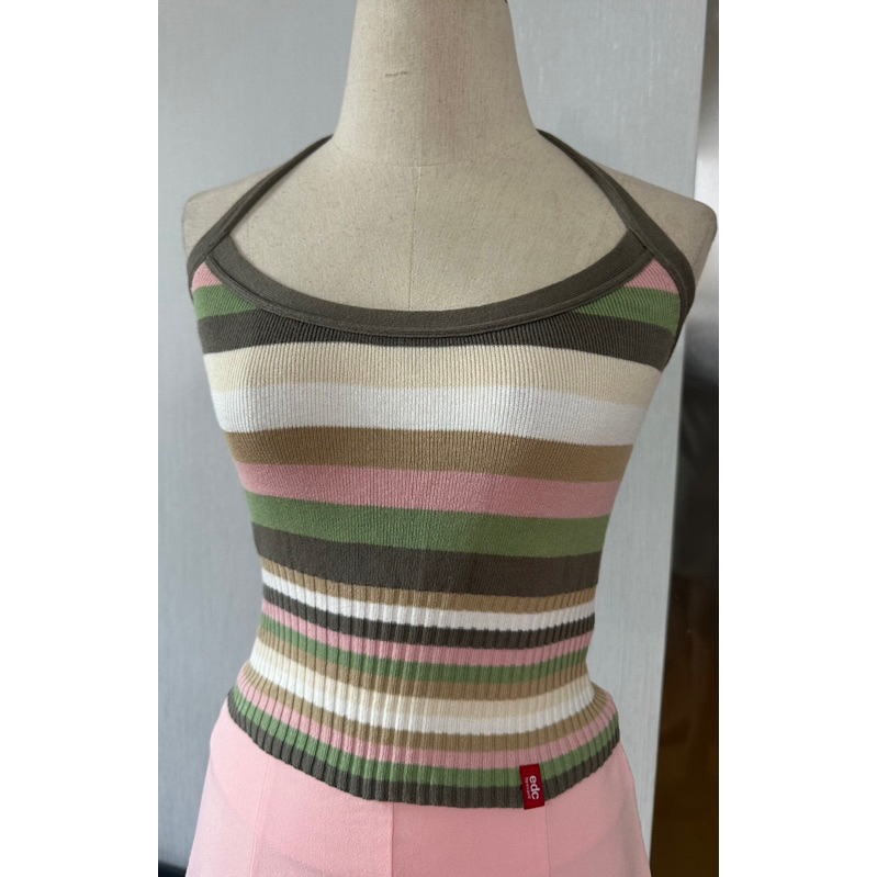 เสื้อเกาะอก มีเชือกคล้องคอ edc size xs ใหม่ ผ้าลื่นเย็นสบาย