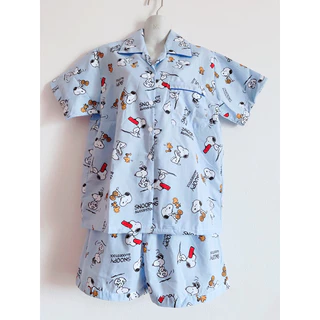 👕ชุดนอนผู้ใหญ่ แขนสั้นขาสั้น ลายการ์ตูน สนุปปี้ ชินจัง คิตตี้ คุโรมิ หมีพลู โดเรม่อน สติช ริ้ว สินค้าพร้อมส่ง