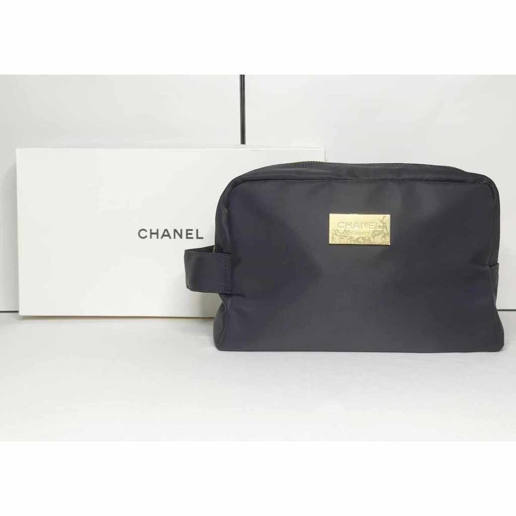 Chanel กระเป๋าเครื่องสำอาง ของแท้💯 Chanel Limited Edition Chanel กระเป๋าเครื่องสำอาง Chanel Pouch Chanel Cosmetic Bag