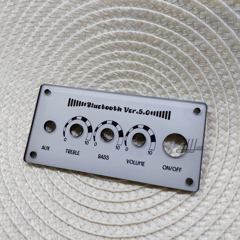 แผ่นเพลท สำหรับแอมป์รุ่น ZK-502MT ขนาด4.7*9.6ซม.แบบไม่ย้ายวอ เพลทแอมป์แต่งตู้DIY.ใส่ชื่อหรือข้อความได้(กดสั่งแบบใส่ชื่อ)