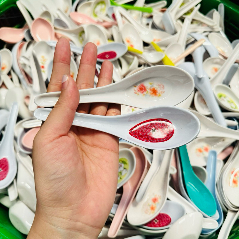 Sale ช้อนโจ้กเมลามีน เนื้อหนา สุ่มลายให้