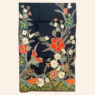 ผ้าถุง ปาเต๊ะ บาติก batik sarong กว้าง 2 ม. ยาว 1.15 ม. ซับน้ำดี สีไม่ตก ไม่ลื่น เย็บเรียบร้อย V.1 W01