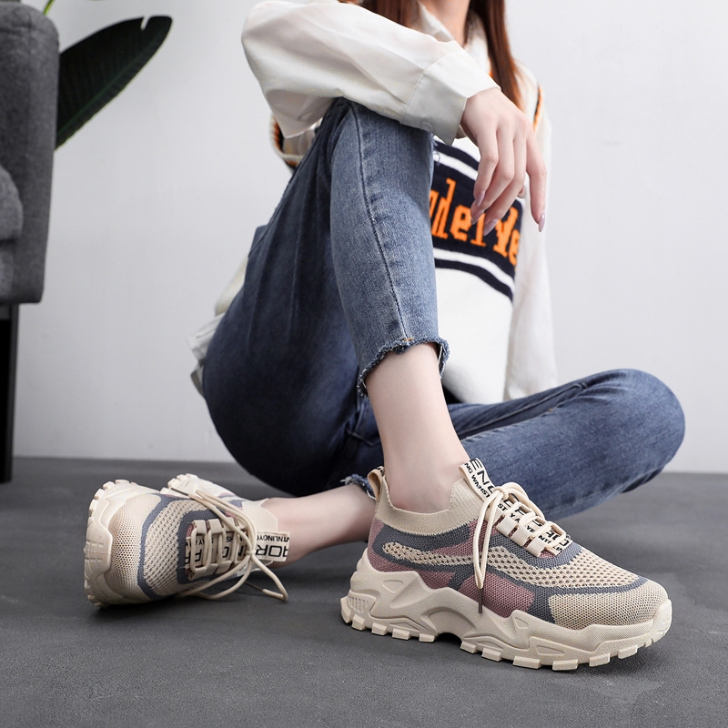 Luckkyshoes นิวส์🌟รองเท้าผ้าใบแฟชั่นพื้นหนา รอยหยักแบบใหม่แบบสับล่าสุดใครไ ม่มีถือว่าเอาว์สุด