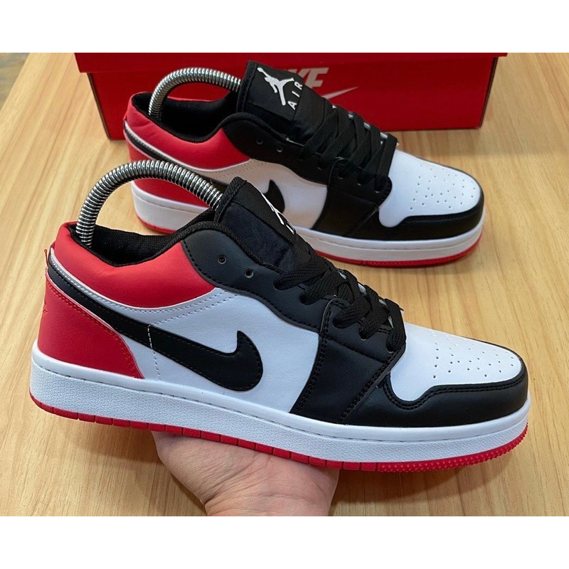 รองเท้าผ้าใบ เบาใส่สบาย100% สินค้าพร้อมส่ง[36-45] ใส่ได้ทั้งผู้ชายและผู้หญิง🏀