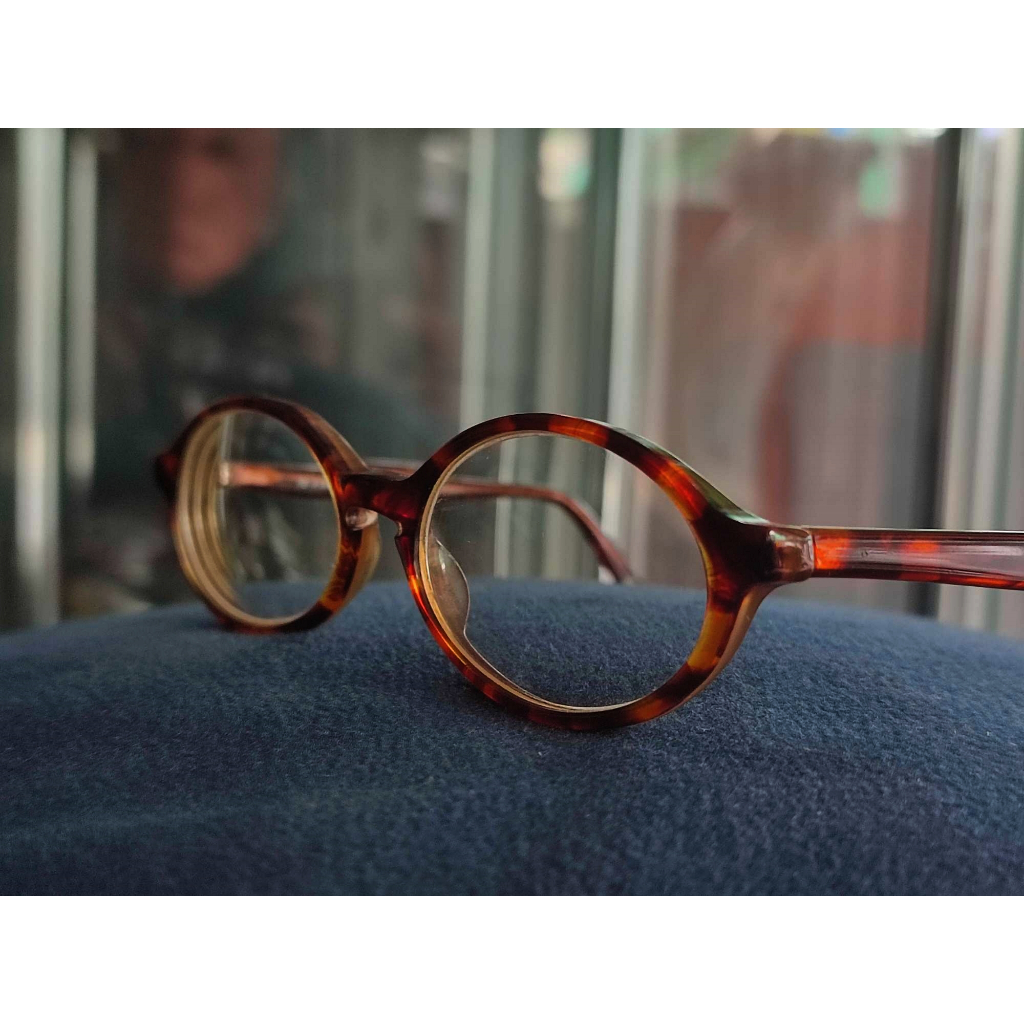 Ralph Lauren Italy Eyeglass Frame 610-3ZC Red Brown size 49-16-140mm กรอบแว่นของแท้มือสอง งานวินเทจ Made in Italy น้ำหนั