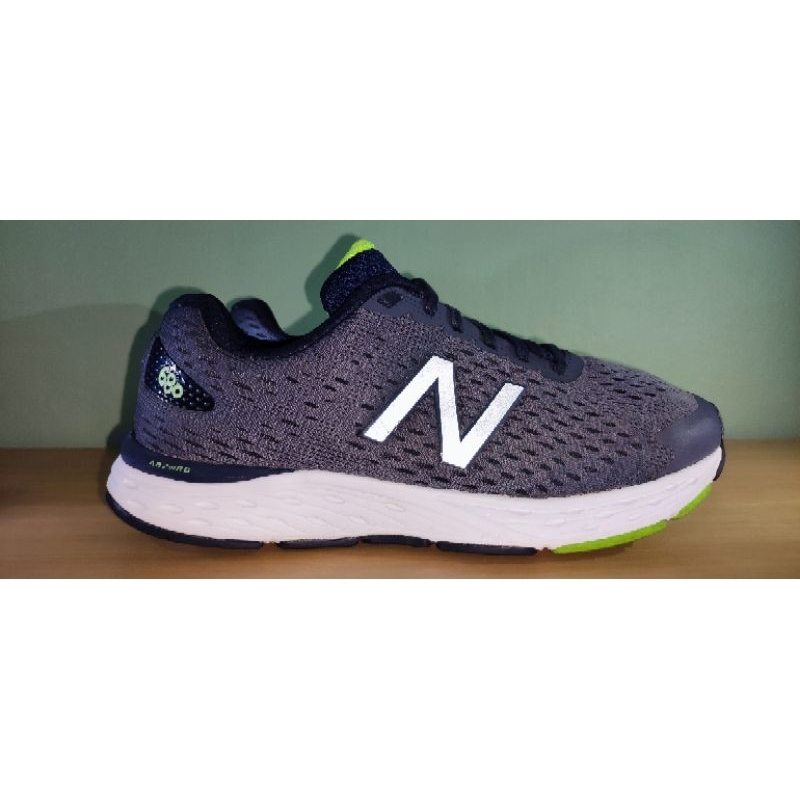 รองเท้าวิ่ง New Balance 680 V.6 Running Size: 44.5/28.5 cm