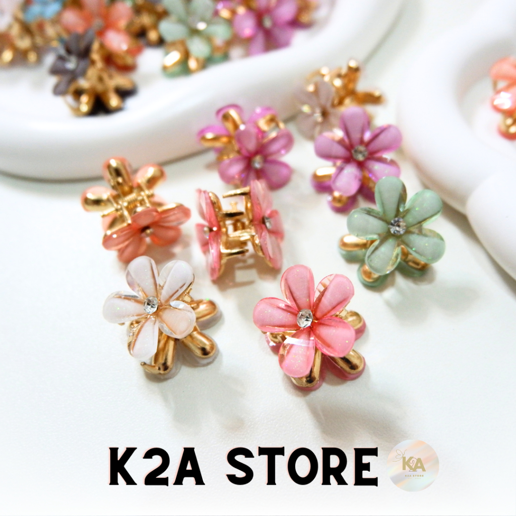 กิ๊บหนีบผมอะคริลิค รูปทรงดอกไม้ *1 ตัว* หลากสี กิ๊๊บติดประดับแวววาว ขนาดเล็ก 2 cm ++พร้อมส่งจากไทย++