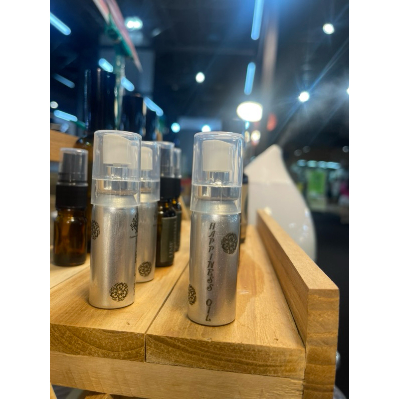 Happiness Oil Spray สเปรย์สมุนไพร บรรเทาอาการปวดศรีษะ ไมเกรน