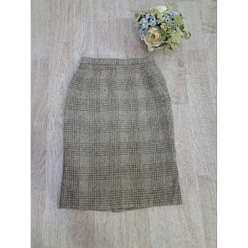 Used กระโปรงผ้าวูลเกาหลี ❤️ 119 บาท❤️ Size S,M
