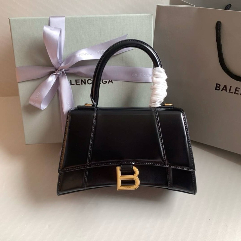 Balenciaga Hourglass small top handle bag(Ori)เทพ 📌size  23 cm.