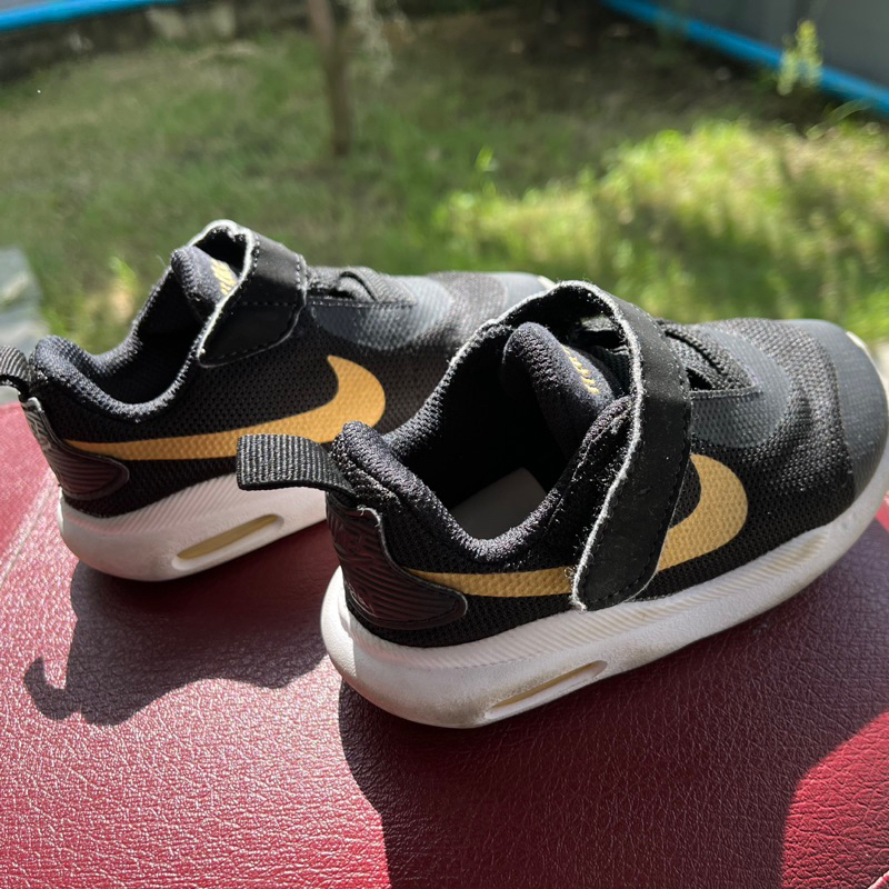 รองเท้า Nike เด็กมือสอง 13 cm.