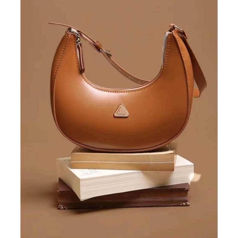 3CE Hobo Bag กระเป๋า hobo สีน้ำตาล