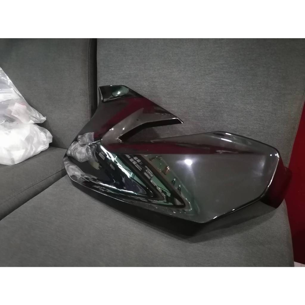 ฝาครอบหน้าด้านขวารถสีดำ-เทา แท้ศูนย์ 64501-K0B-T00ZJ  Forza300 2018