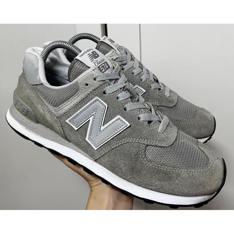 รองเท้ามือสองแบรนด์แท้ New Balance 574