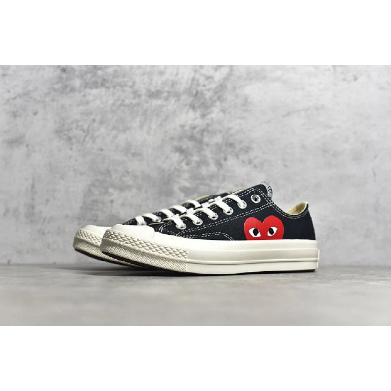 รองเท้า converse x CDG play
