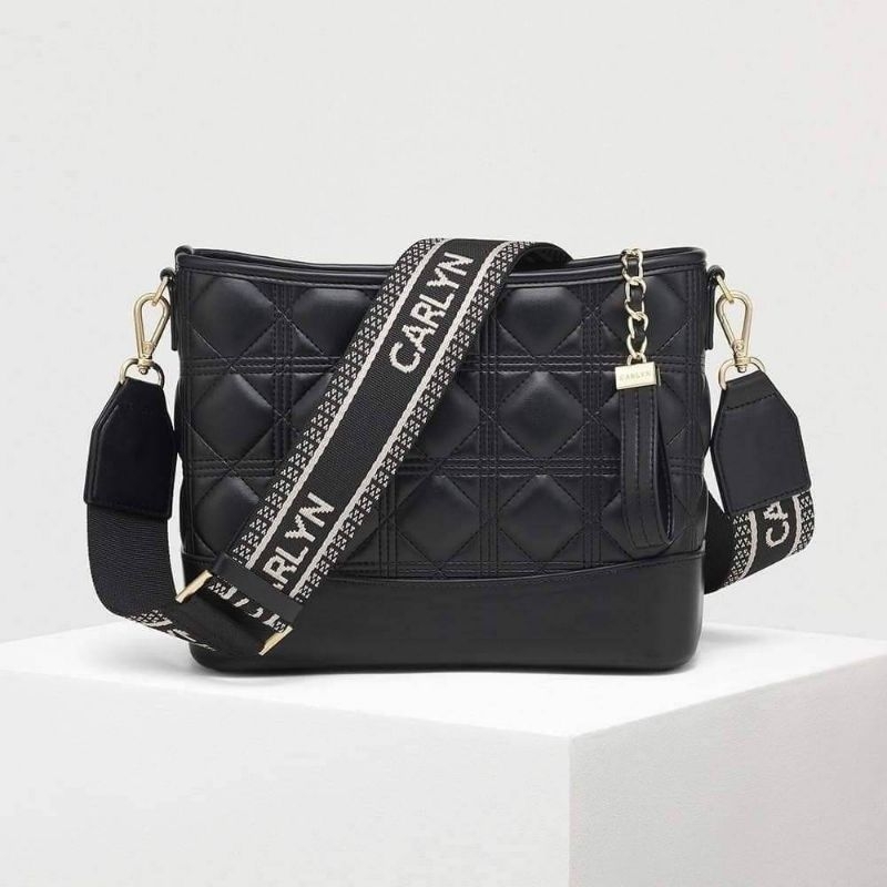 Carlyn Reen Bag กระเป๋าหนัง