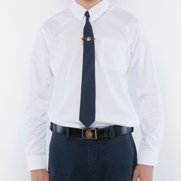 เสื้อนักศึกษา ชาย สีขาว