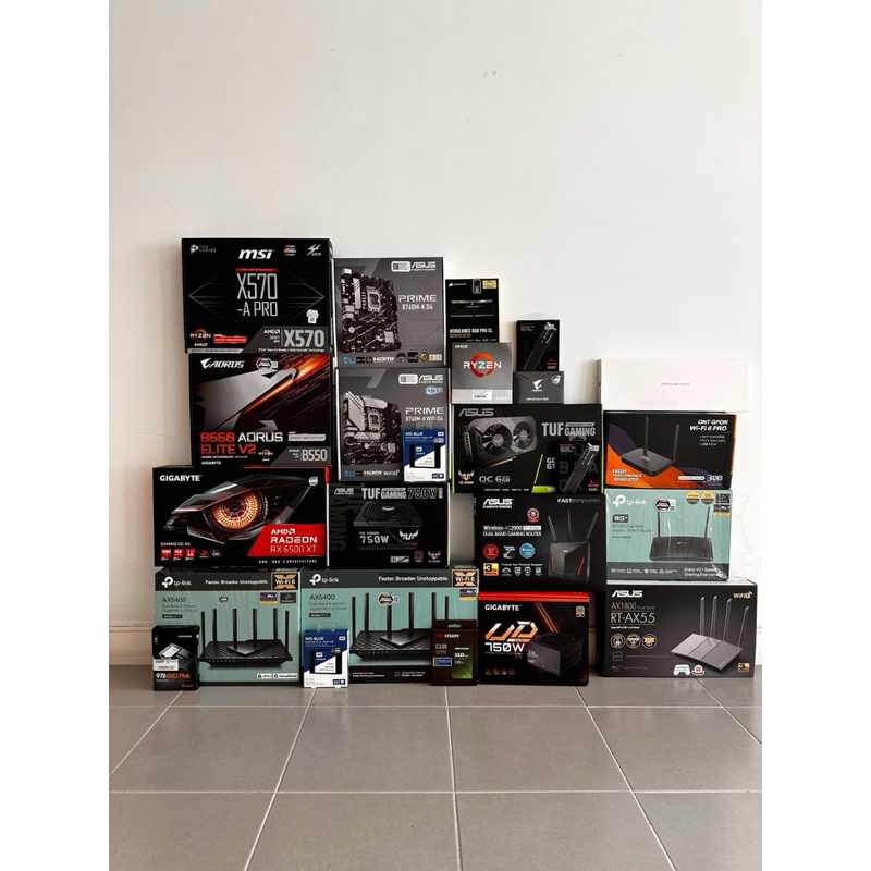 กล่องเปล่าอุปกรณ์คอมพิวเตอร์ CPU เมนบอร์ด VAG RAM SSD Power Supply มอนิเตอร์