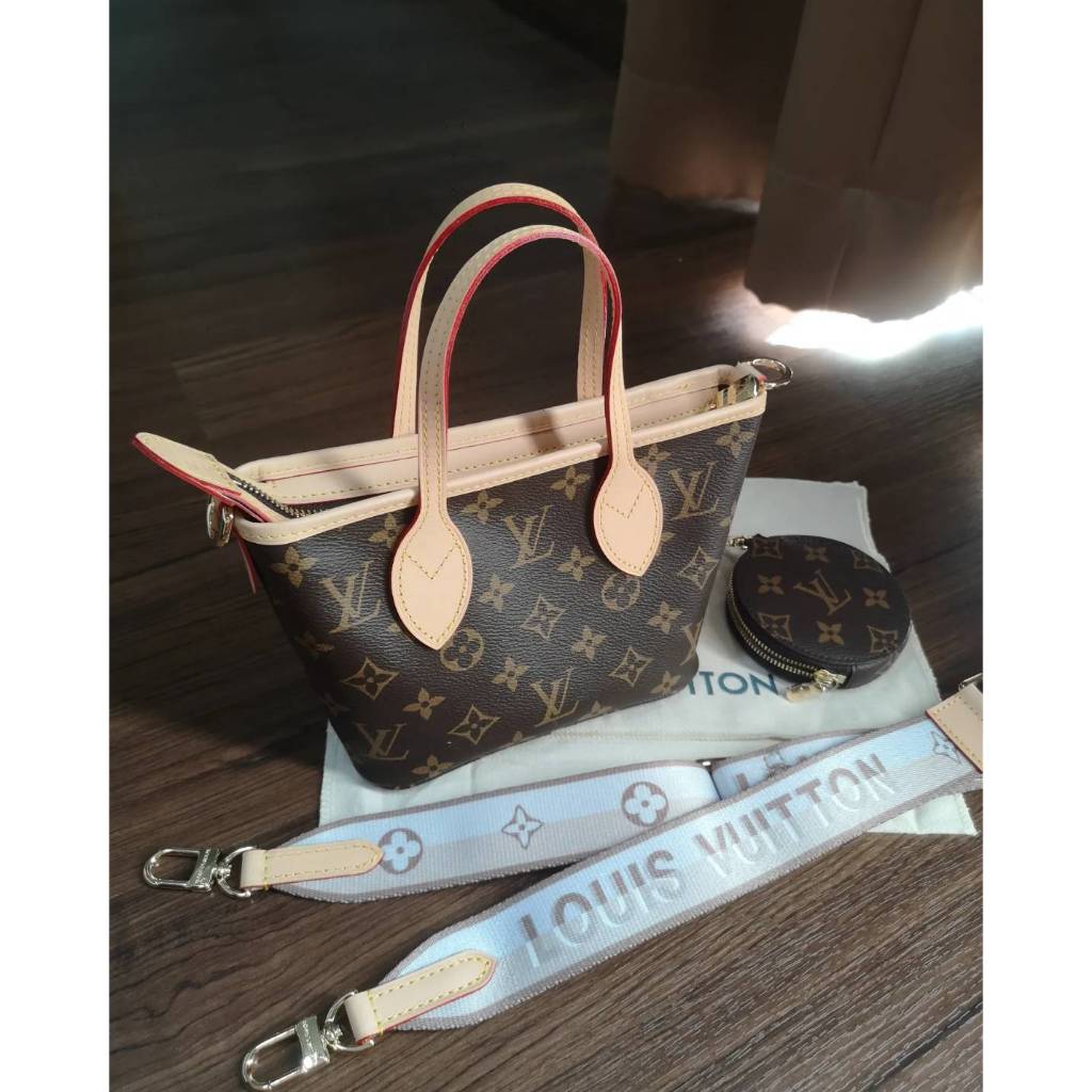กระเป๋าหลุยส์ มือสอง Lv neverfull bb monogram
