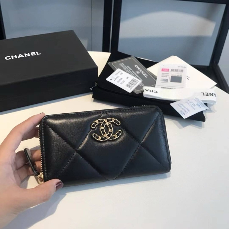 Chanel 19 wallet(Ori) size 15 cm