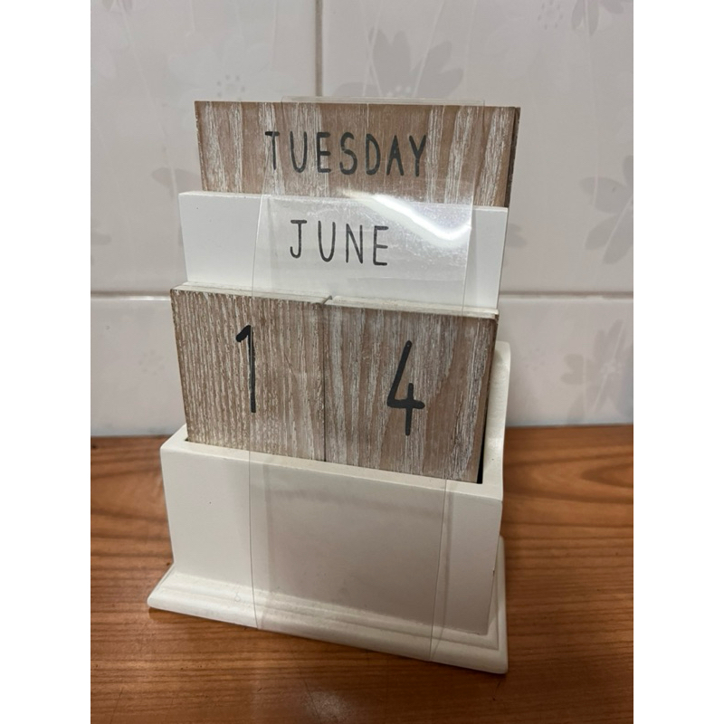 Wooden Table Calendar