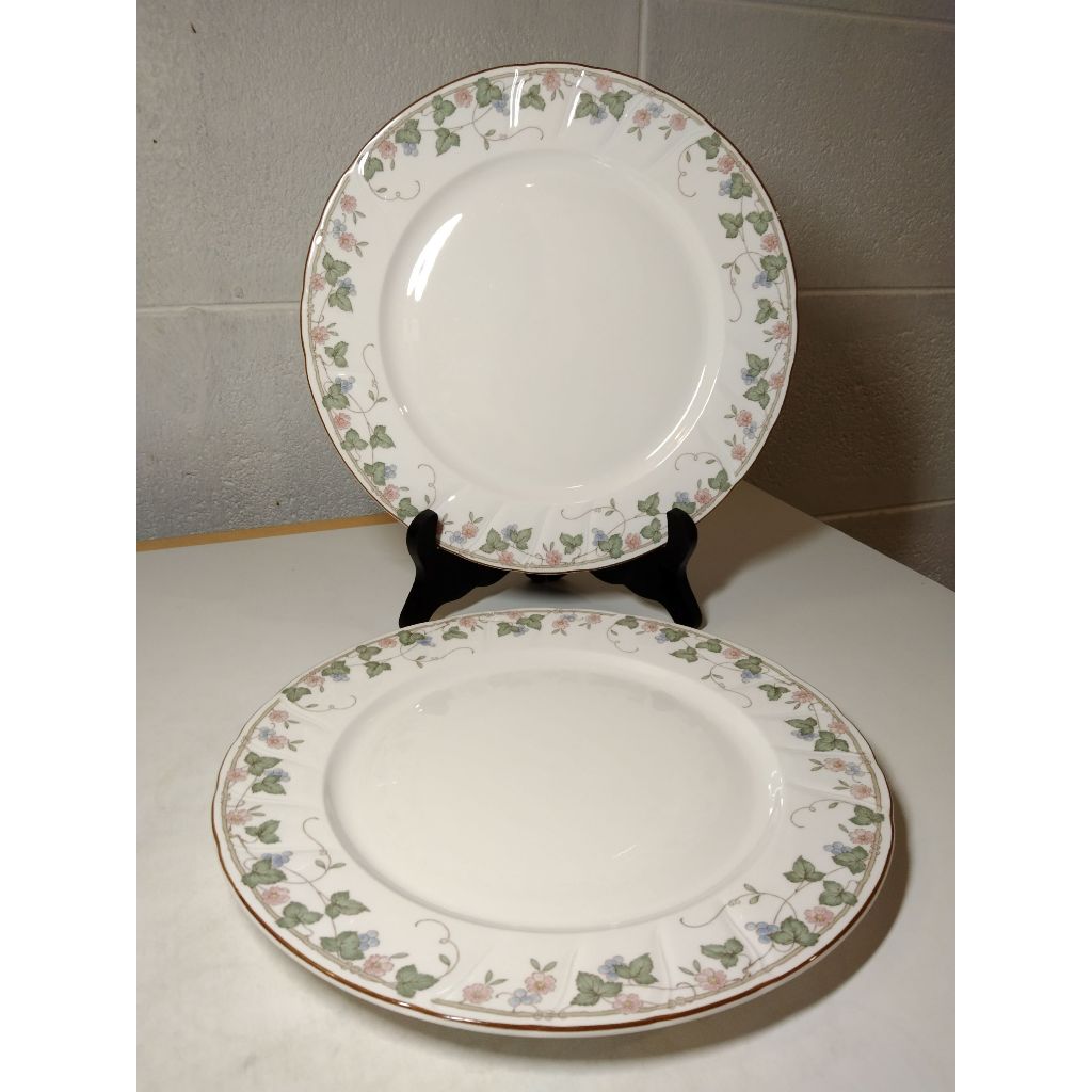 Noritake CRAFTONE JAPAN 8765 VINY SONG จานใส่อาหาร หนึ่งชุดได้สองใบ