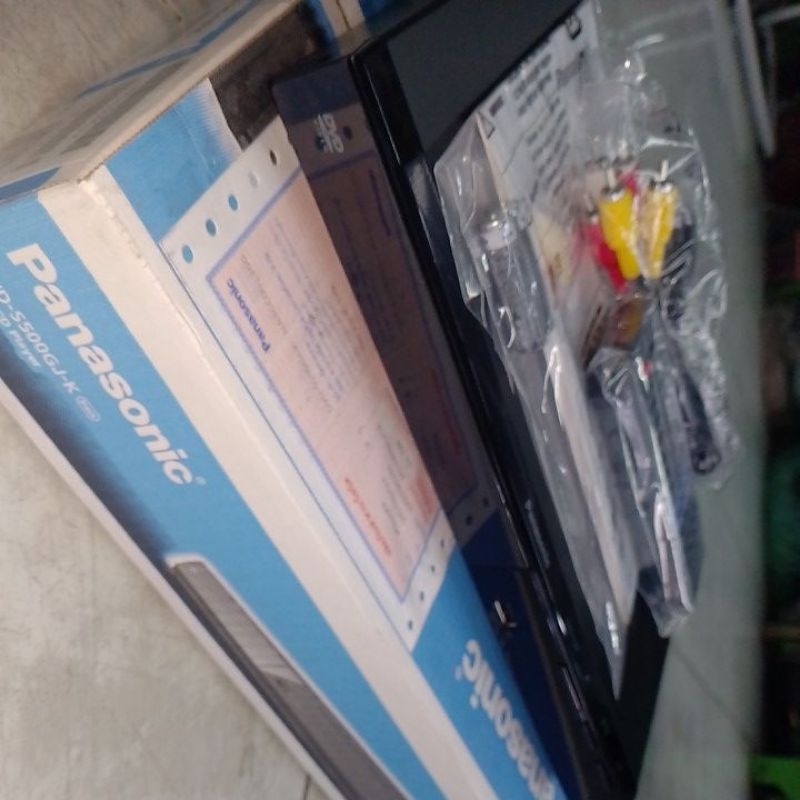 Panasonic เครื่องเล่น DVD/CD รุ่น DVD-S500GJ-K