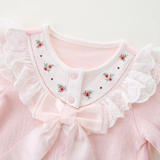 MiniQueen ชุดเด็กแรกเกิด เสื้อผ้าเด็กแรกเกิด ชุดจั๊มสูทเด็กผู้หญิง พร้อมหมวก รุ่น Blossom (ROM00093)