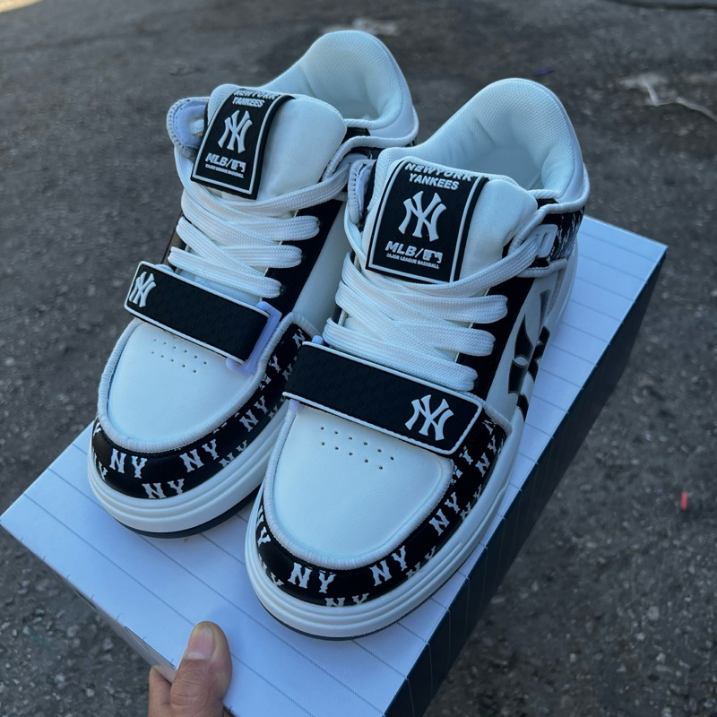 รองเท้าผ้าใบ MLB Chunky Liner Mid Denim มีกล่อง (พร้อมส่ง36-43)ใส่ได้ผู้ชายผู้หญิง