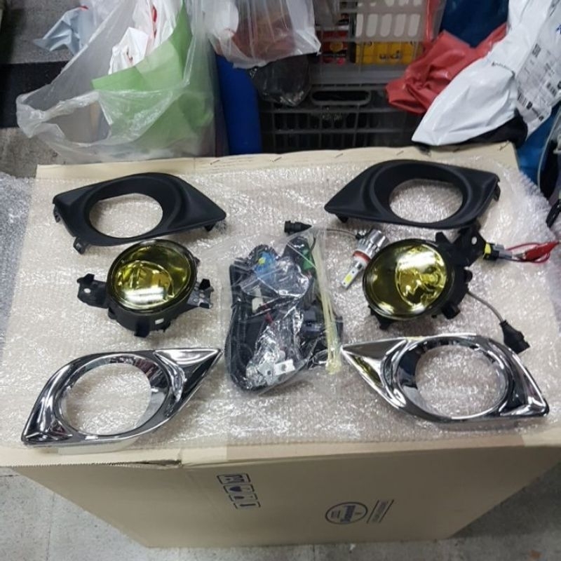 ไฟตัดหมอก​ nissan​ almera​ 2012