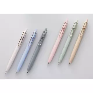 (สีใหม่ สี Limited) ปากกาเจล Uni ball One F รุ่นใหม่ รุ่น Premium สีสวย ขนาด 0.38 และ 0.5 MM ปากกาหมึกสีดำ