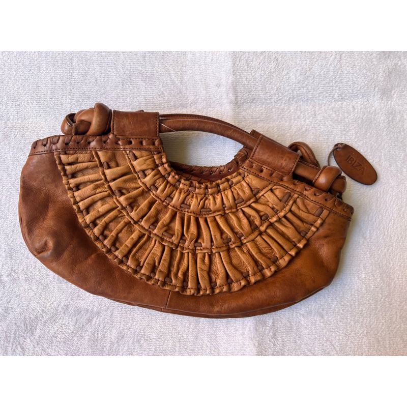 กระเป๋าใหม่มือหนึ่ง Genuine Ibiza Leather Camel Brown Bag Handcrafted from Japan