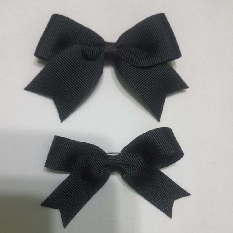 โบว์ไว้ทุกข์ โบว์ไว้อาลัย ผ้าเฟอร์สีดำ 1 นิ้วติดเข็มกลัด