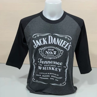 เสื้อสโลปแขนสามส่วนคอกลมมีลายสกรีนทรงตรงใส่ใด้ทั้งชายหญิง