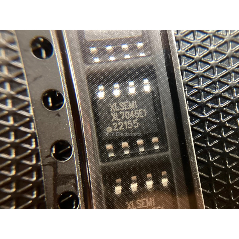 XL7045E1 SOP-8 XLSEMI XL7045 Step-down type 1.25V~20V 10V~80V 300mA SOP-8-EP DC-DC Converters ROHS