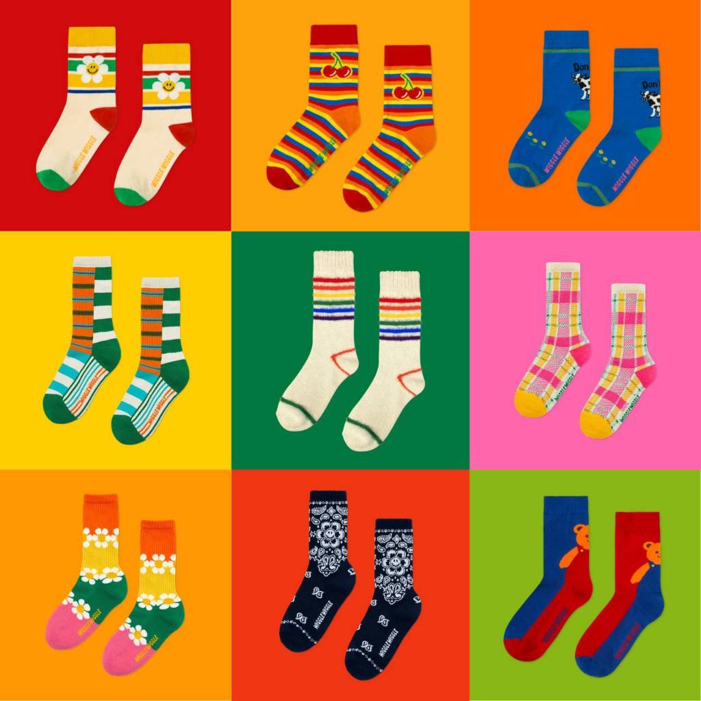 ( พร้อมส่ง ) Wiggle Wiggle Cushion Socks ถุงเท้า