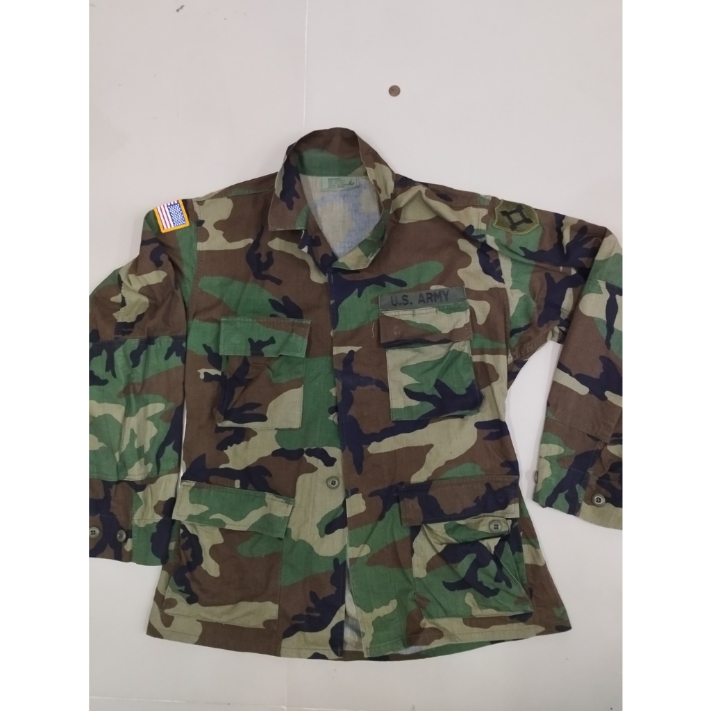 23USARMYเสื้อทหารUS COAT COMBAT CAMO  WOODLAND  PATTERN  ขนาดM-Rรอบอก 44-48นิ้วลายพรางวูดแลน ผ้าหนา50/50พร้อมเครื่องหมาย