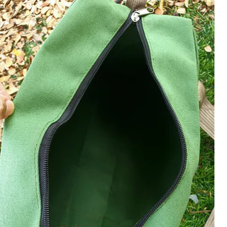 (สินค้าเข้าใหม่) กระเป๋าใส่ของ กระเป๋าสมอบก ปักอาร์ม Coleman+สายสะพาย